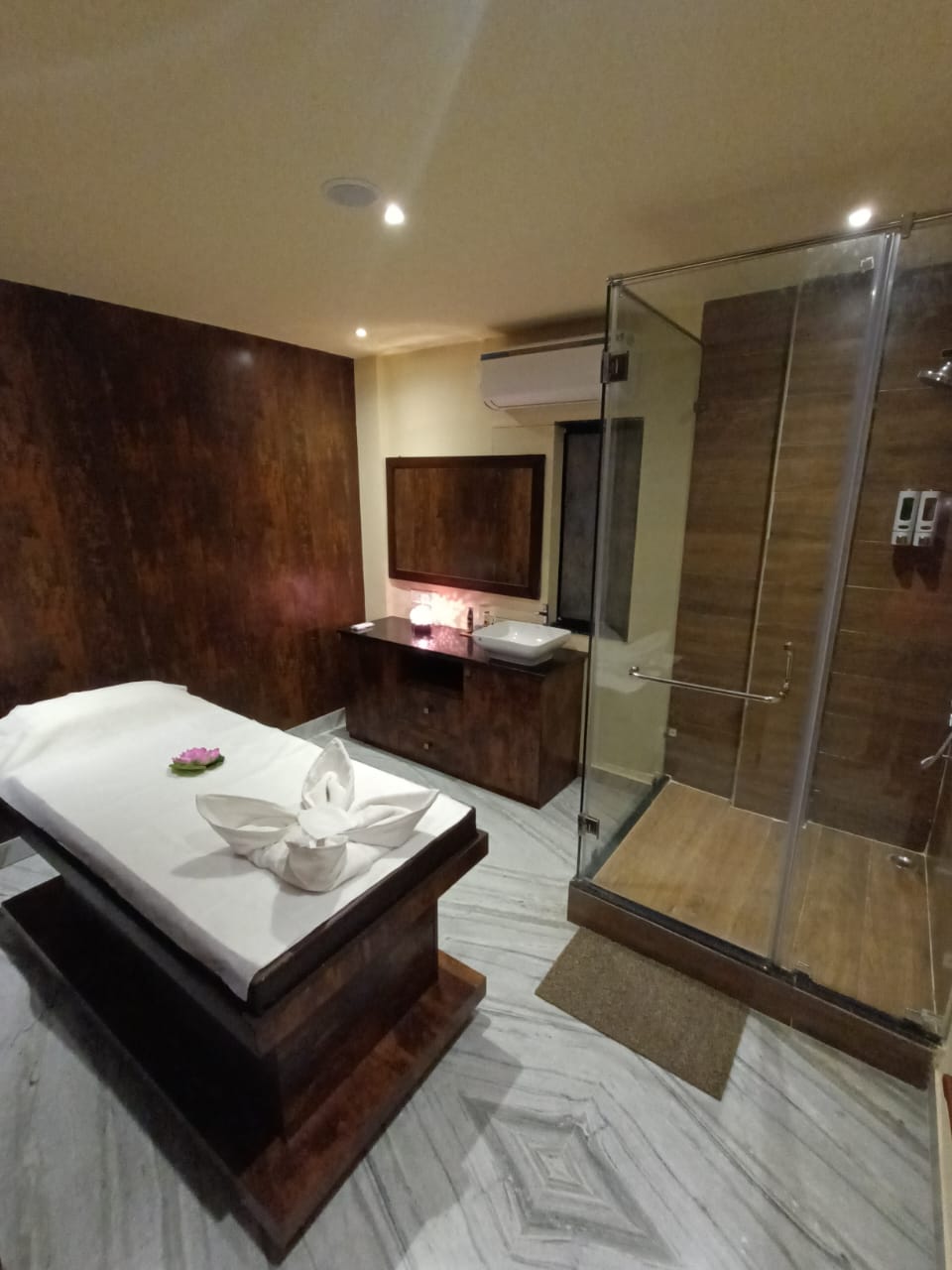 Leau Spa Gallery Image